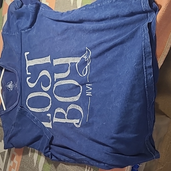 Disney parks Lost Boy size L s/s tshirt - Picture 4 of 4